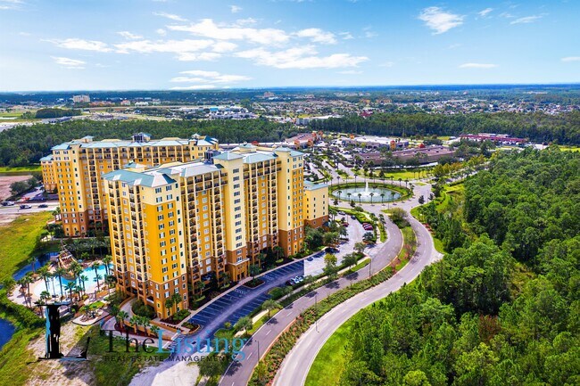 Foto del edificio - 8125 Resort Village Dr