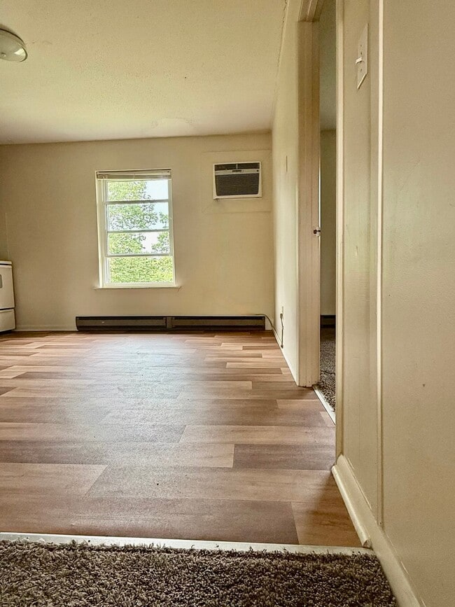 Photo - 141 Hendricks Blvd Apartment