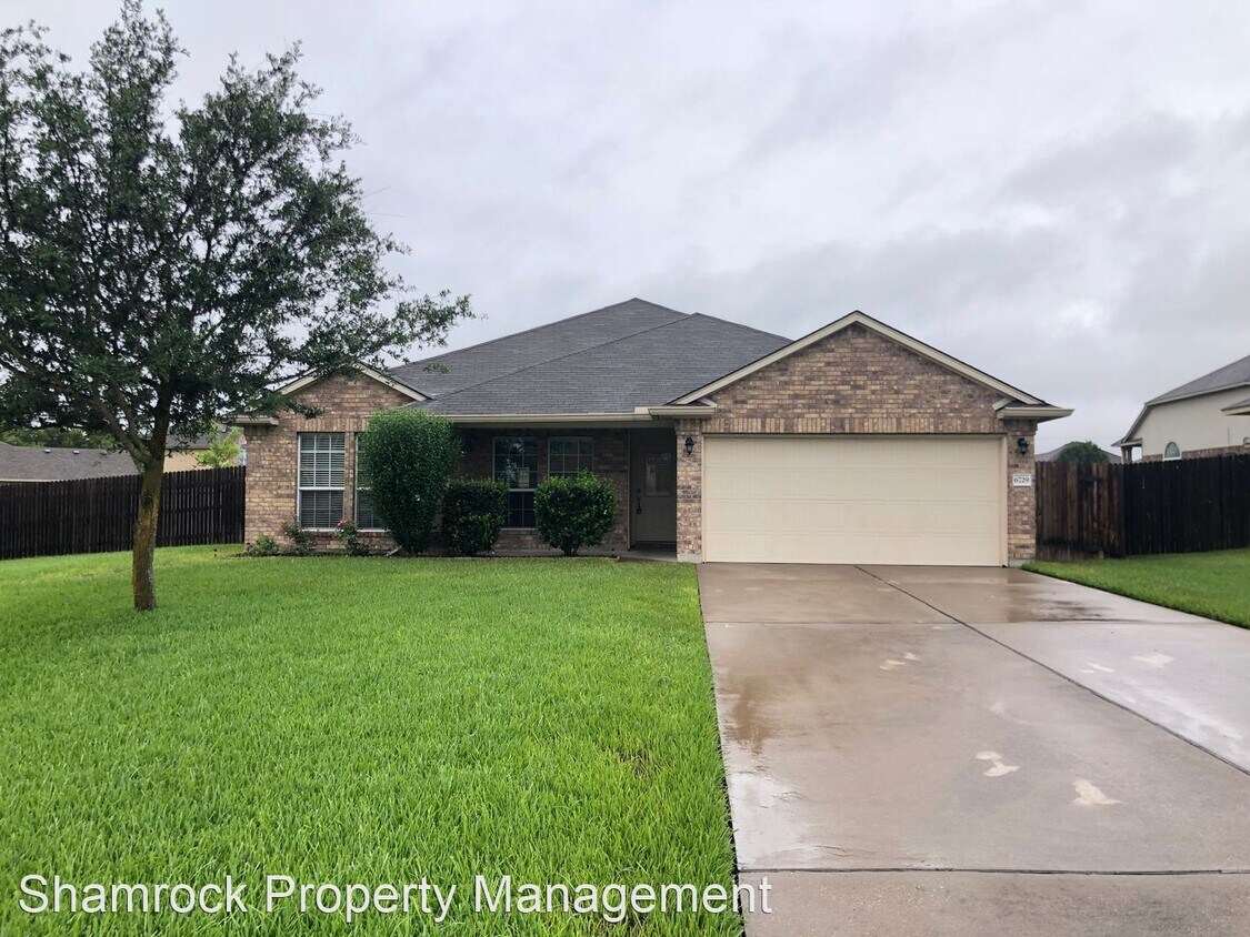 3 br, 2 bath House 6729 Tierra Dr House Rental in Woodway, TX
