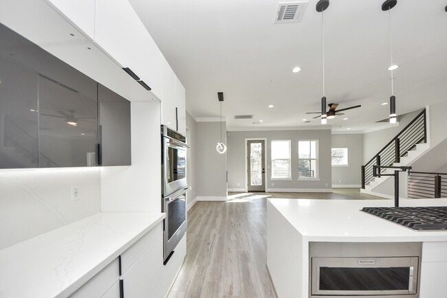 Foto del edificio - 604 W 28th St