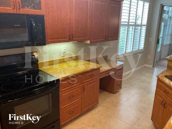 Foto del edificio - 26324 Stillwater Cir