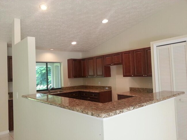 Foto del edificio - 3 bedroom 2 bath home for rent coming soon