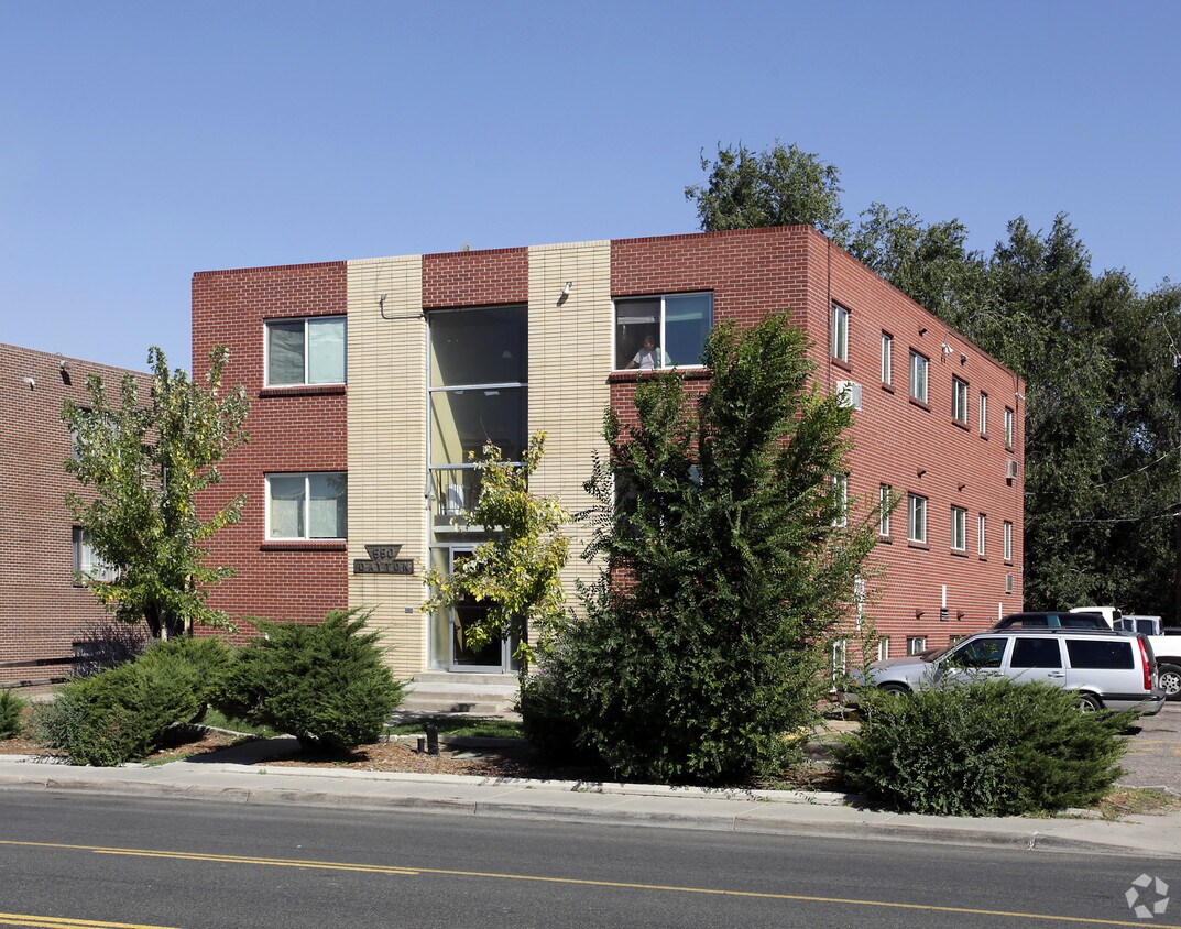Primary Photo - 550 Dayton St