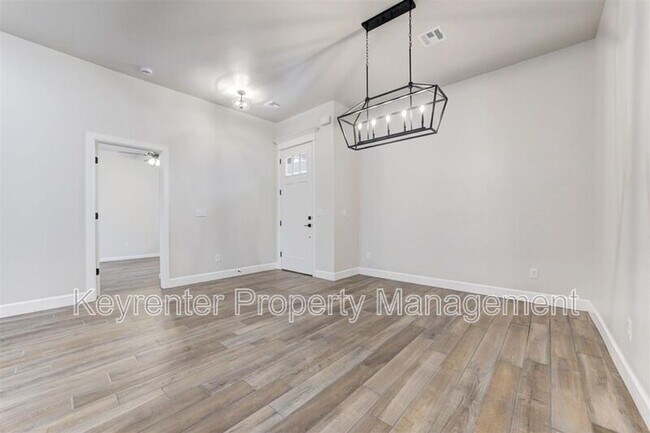 Foto del edificio - 2609 Dalewood Pl