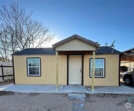 Building Photo - 804 S Lincoln Ave