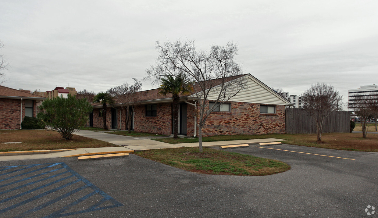 Vianney Villas Apartments