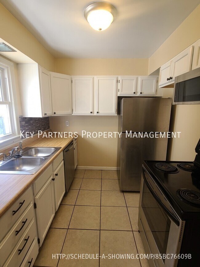 Foto del edificio - 4317 W 77th St