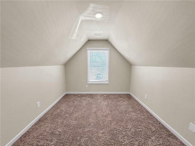 Building Photo - 106 Culver St