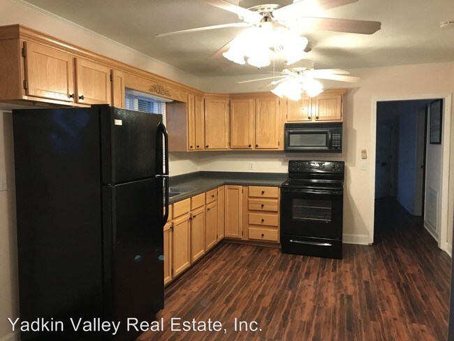 Foto del edificio - 3 br, 1 bath House - 153 Exodus Church Road