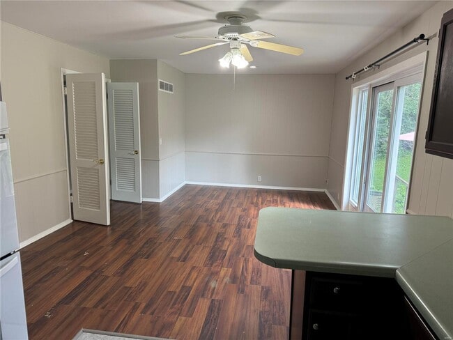 Foto del edificio - 6 Queensbrook Pl