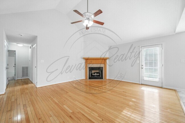 Foto del edificio - Charming 3 Bedroom Ranch in Clarksville!