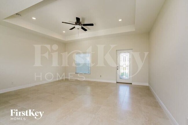 Foto del edificio - 2120 NW 16th Pl