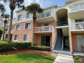 Building Photo - 9106 Myrtlewood Cir W