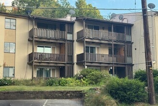 Building Photo - 310 Abbeyville Rd