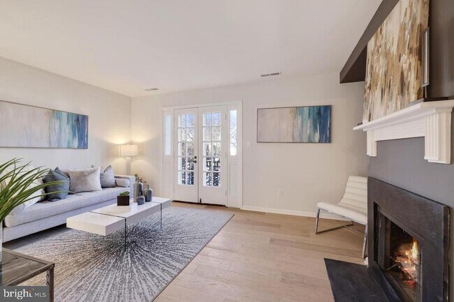 Foto del edificio - 4940 Bradley Blvd