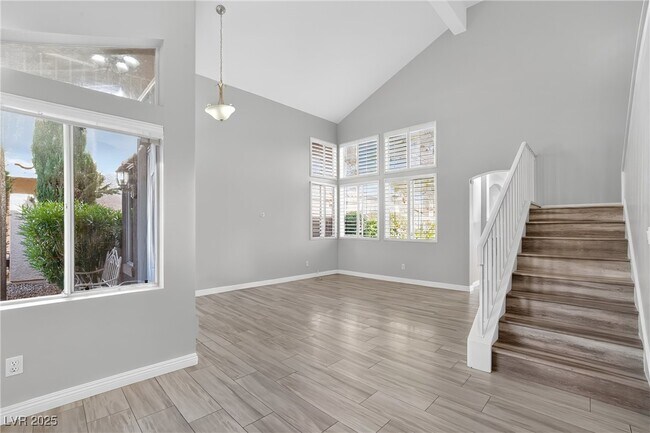 Foto del edificio - 636 Thornewood Pl