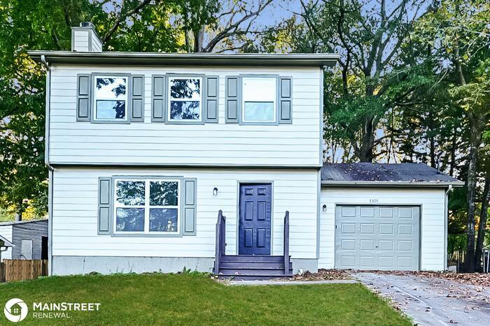Primary Photo - 8305 GLEDSTONE WAY, FAIRBURN, GA 30213