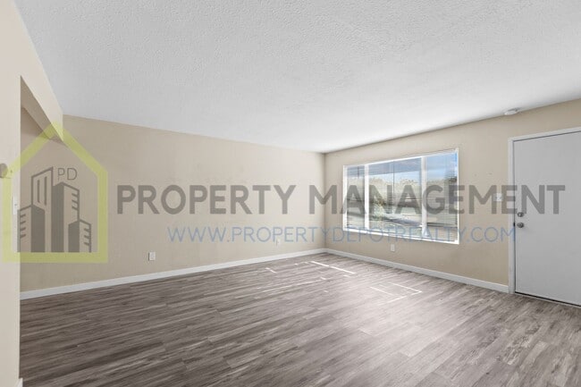 Building Photo - 73rd Street