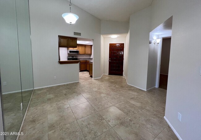 Building Photo - 3210 E Siesta Ln