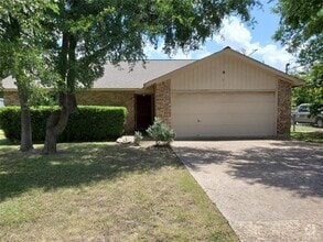 Building Photo - 2210 N Celia Dr