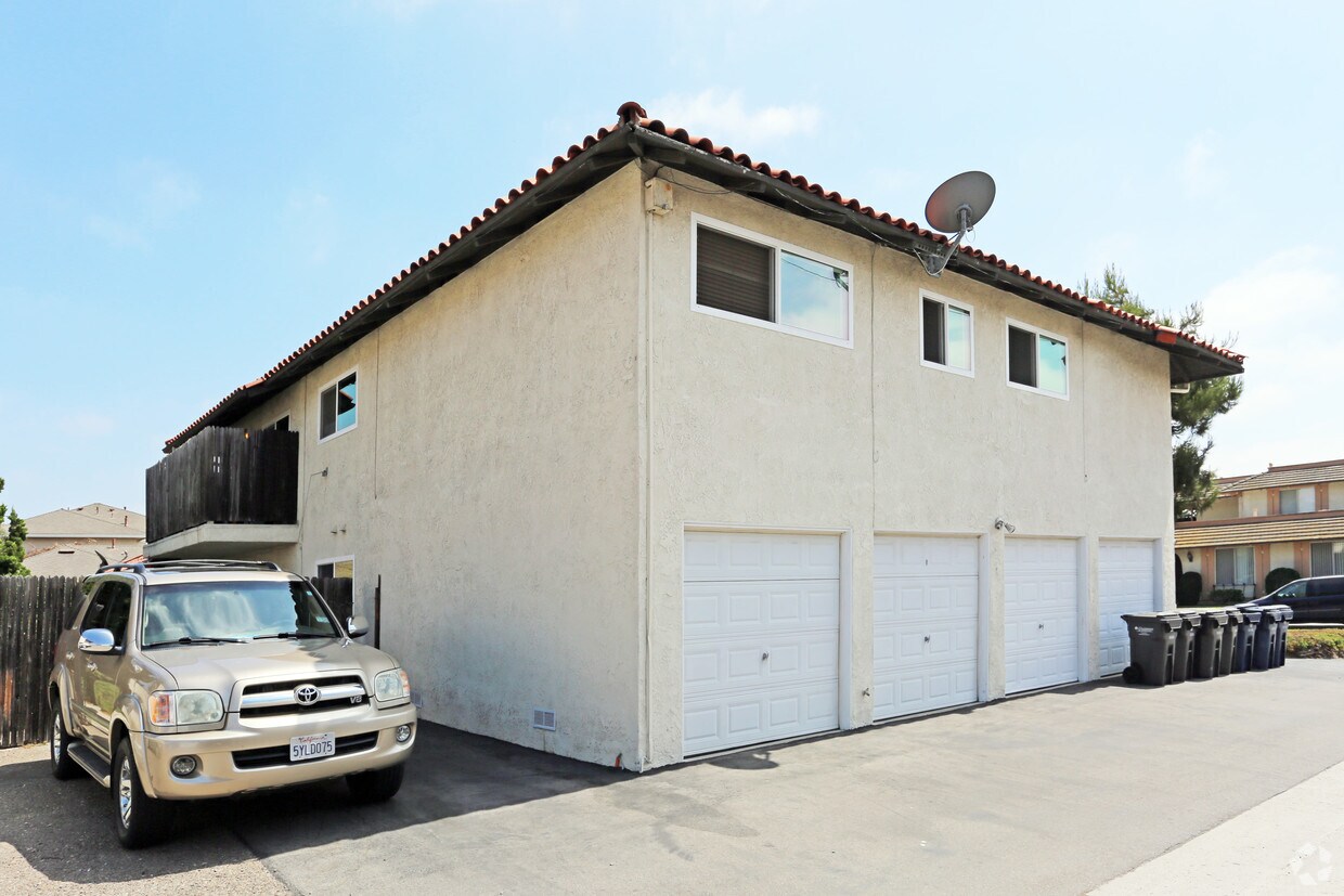 Building Photo - 16801 Bardon Ln