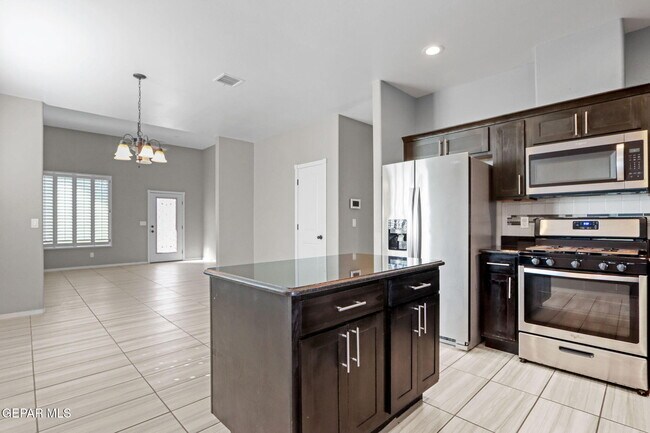 Building Photo - 14365 Jonathan K. Molina Ct