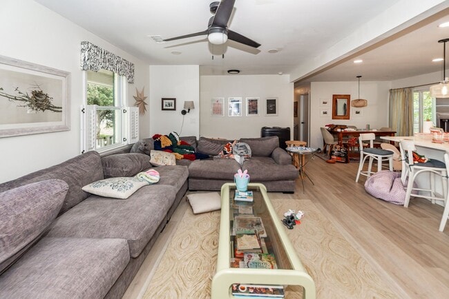 Foto del edificio - 4 Bedroom, 3 Bathroom Home in Magnolia Ranch - West Ashley