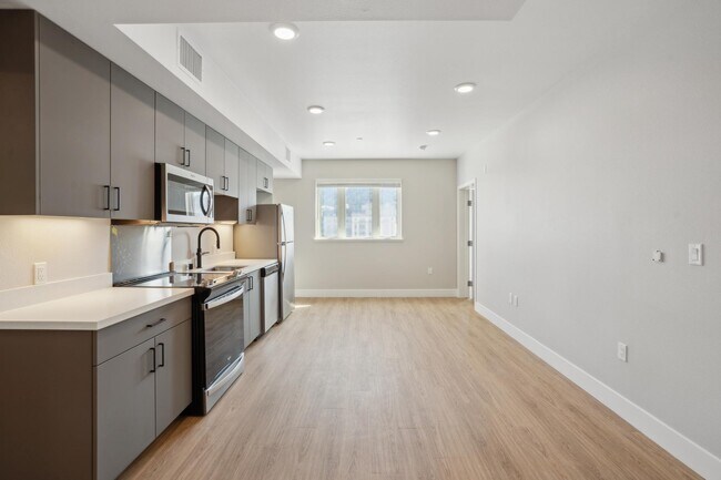 Foto del edificio - 2480 Bancroft Way