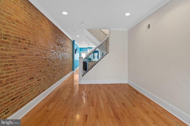 Building Photo - 1437 Lowman St