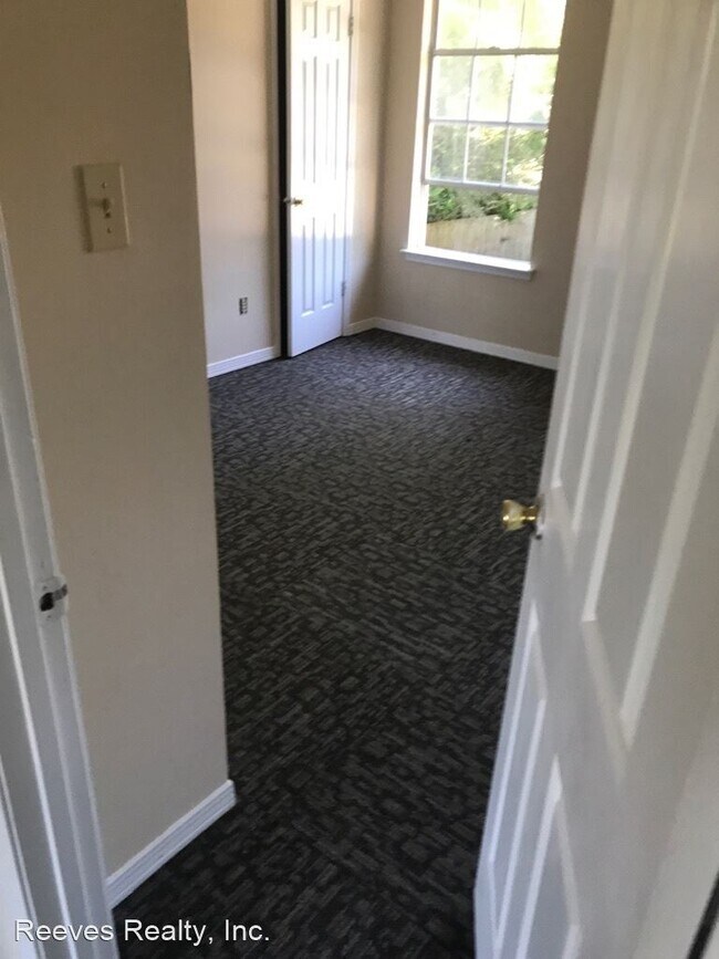 Building Photo - 2 br, 1.5 bath House - 5359 Dandale Drive-B