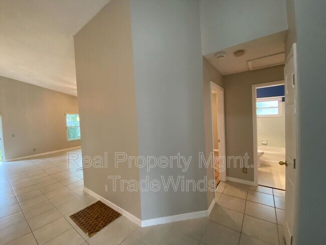 Building Photo - 11801 67th Lane N