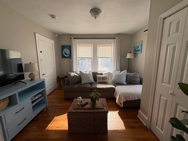 Building Photo - 20-22 Sumner St