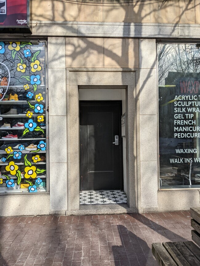 Foto del edificio - 337 Vine St