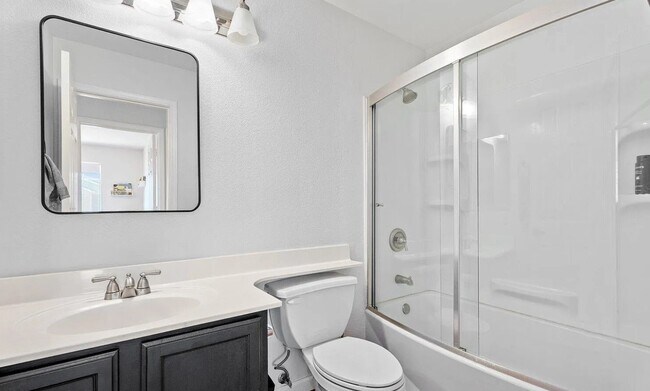 Foto del edificio - 16618 S 28th Pl