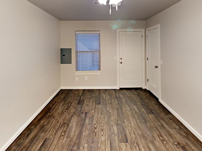 Foto del edificio - 412 Vail Cir Oklahoma City OK 73114