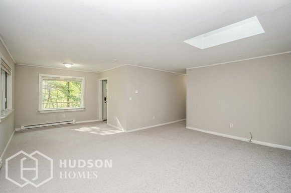 Building Photo - AVAILABLE NOW! - 189 Sage Rd, Long Pond, P...