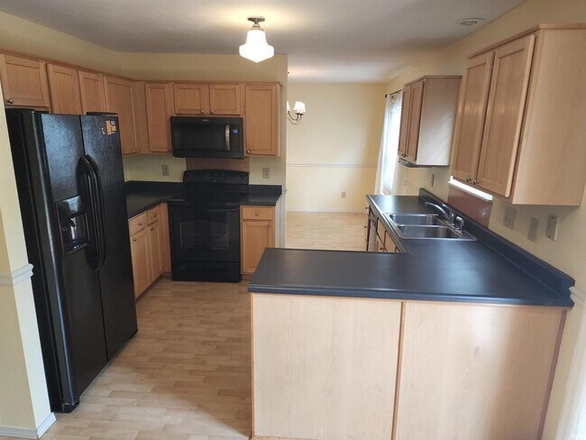 Foto del edificio - 3819 Claybridge Dr