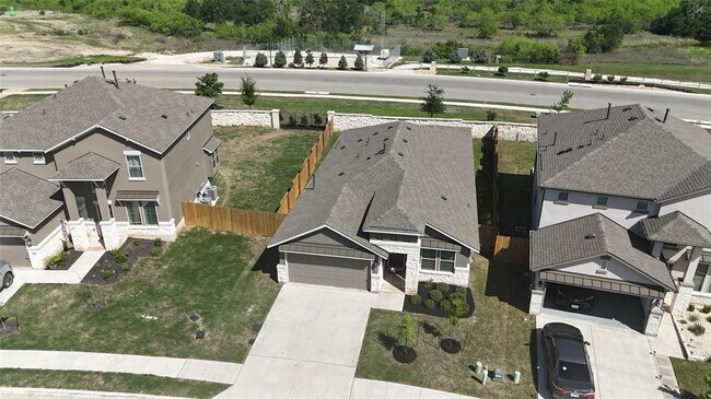 Foto del edificio - 125 Woods Edge Ln