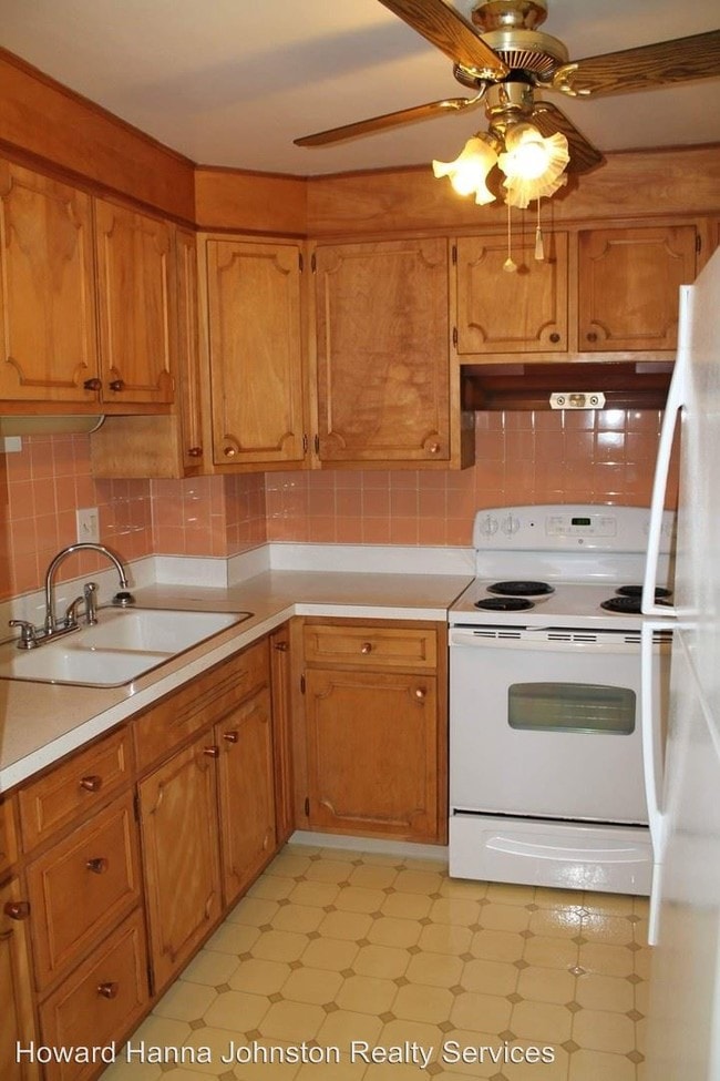 Building Photo - 513-17 27th Ave
