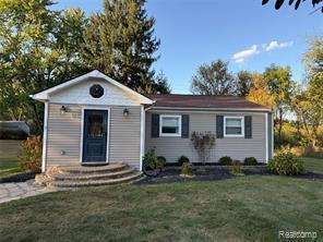 Primary Photo - 2446 W Drahner Rd