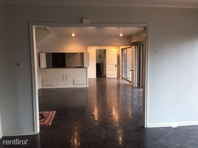 Building Photo - 4 br, 5.5 bath House - 520 East 45th Street