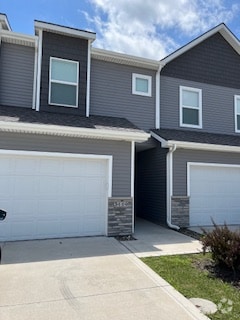 Building Photo - 3419 NW Stratford Ln