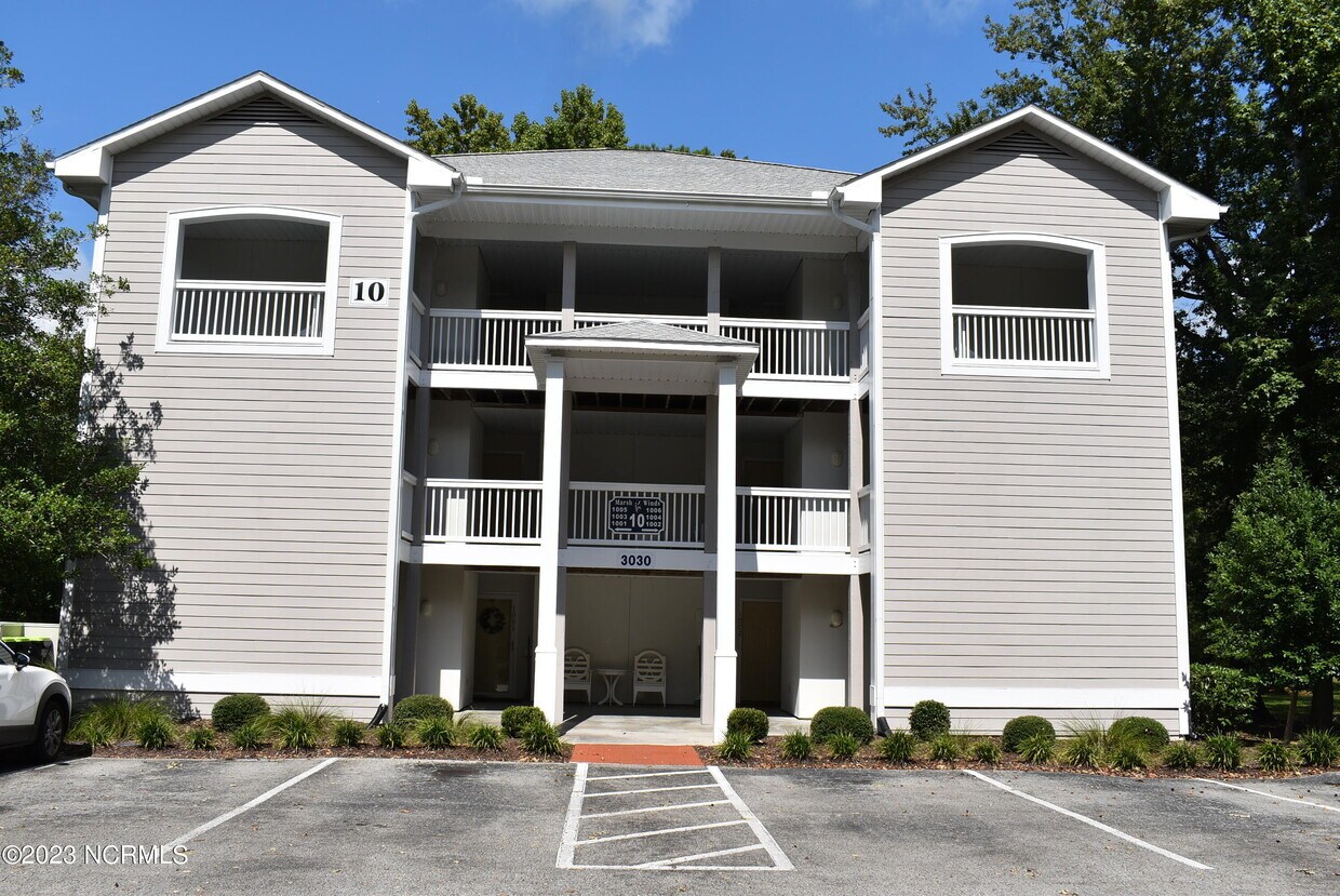 3030 Marsh Winds Cir Unit 1005, Southport, NC 28461 Condo for Rent in