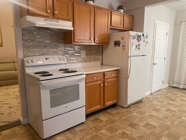 Building Photo - 14 12th St