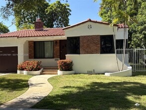 Building Photo - 1263 SW 18th St