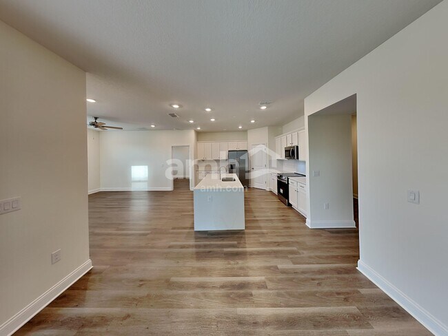 Foto del edificio - 3735 Center Cove Lane