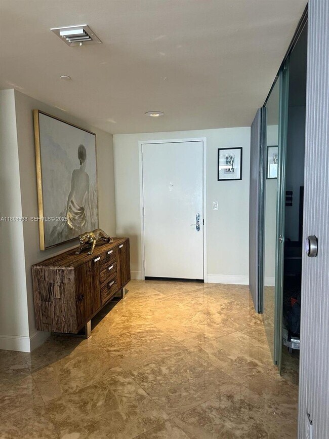 Foto del edificio - 1830 S Ocean Dr