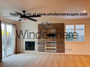 Building Photo - 12405 Pawcatuck Way