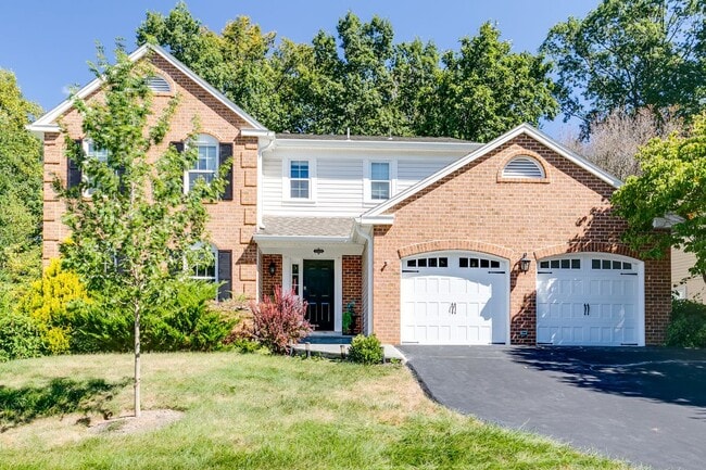 Building Photo - 12010 Sugarland Valley Dr
