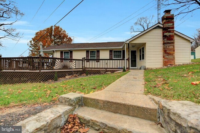 Foto del edificio - 24414 Graham Ave